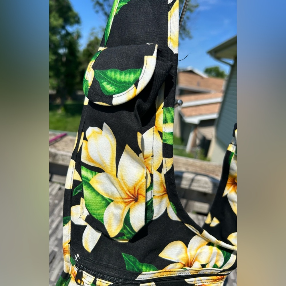 NEW Genuine Hawaiian Plumeria Sling Crossbody Bag - Picture 4 of 7